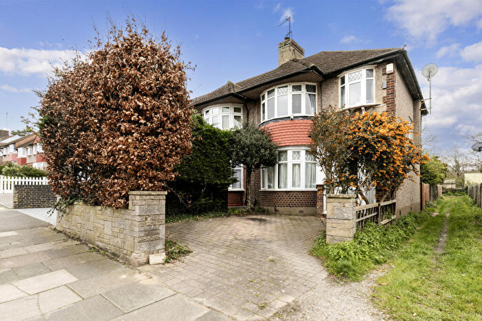 3 Bedroom End Of Terrace House For Sale In Hillcross Avenue, Morden, SM4