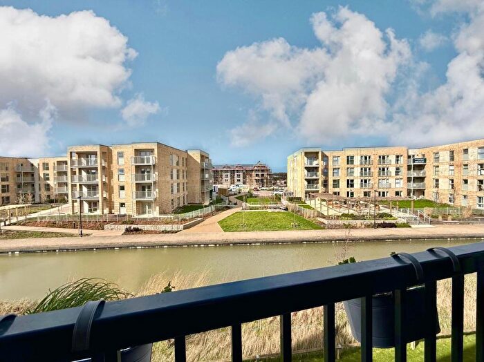 2 Bedroom Apartment For Sale In Jenkins House, Beckett Strand, Swindon, SN1