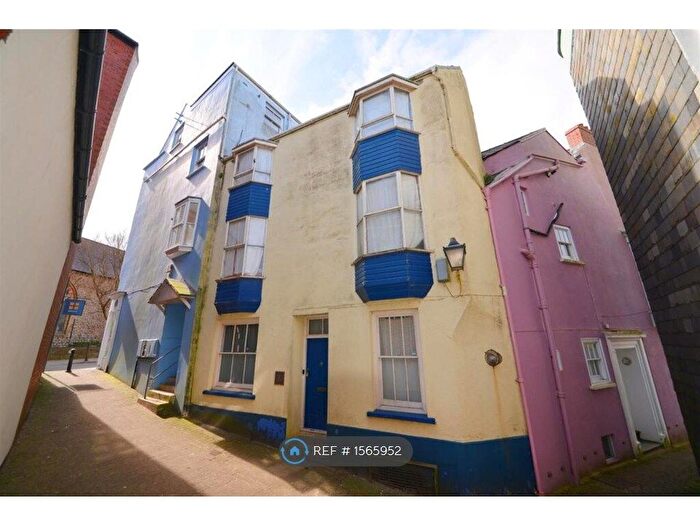 3 Bedroom Terraced House To Rent In Crackwell Street, Tenby, SA70