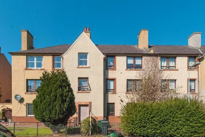 2 Bedroom Flat To Rent In Royston Mains Avenue, Edinburgh, EH5