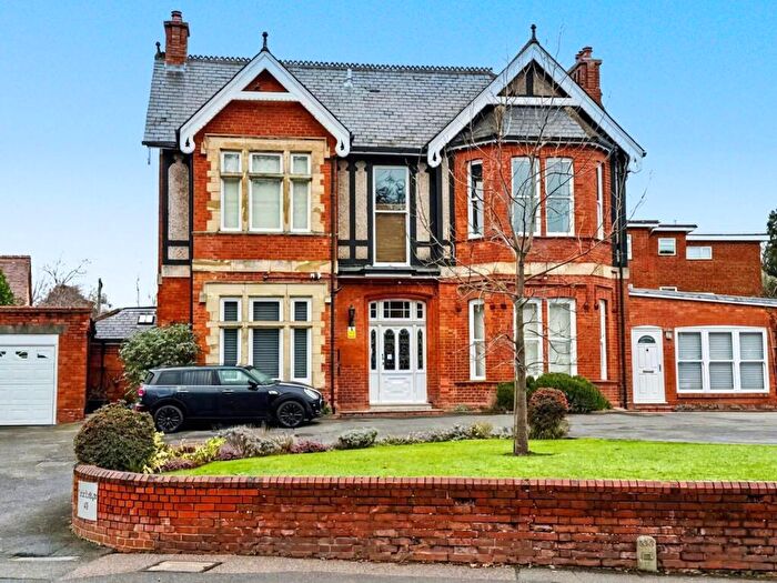 3 Bedroom Apartment For Sale In Clair Lodge West Cliff Road, Bournemouth, BH4