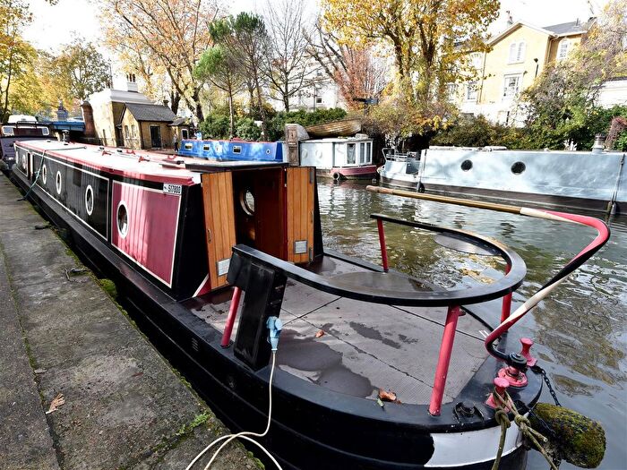 2 Bedroom Houseboat For Sale In Marieke, Maida Avenue, W2