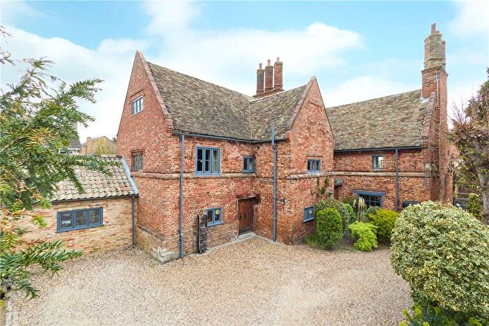 5 Bedroom Detached House For Sale In Station Road, Histon, Cambridge, CB24