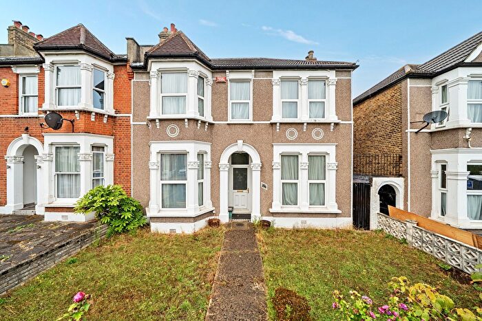 4 Bedroom Semi-Detached House For Sale In Wellmeadow Road, Catford, SE6