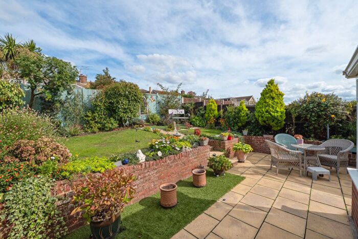 2 Bedroom Semi-Detached Bungalow For Sale In Woodrow Chase, Herne Bay, Kent, CT6