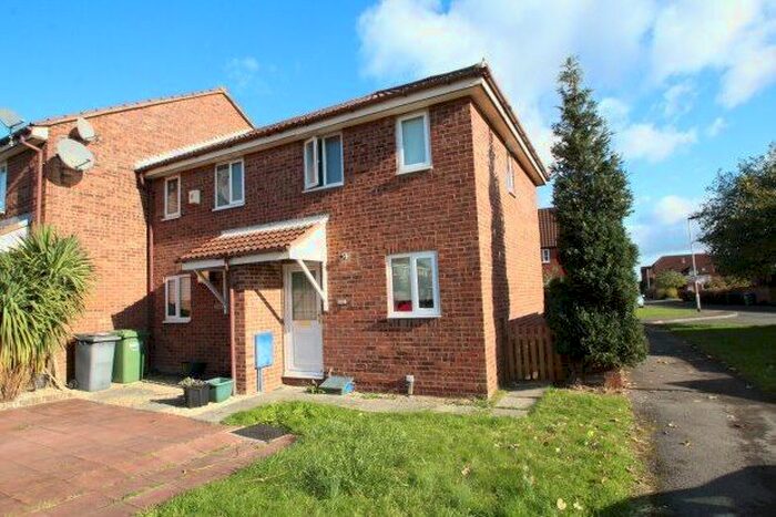 1 Bedroom End Of Terrace House To Rent In Oaktree Crescent, Bristol, BS32