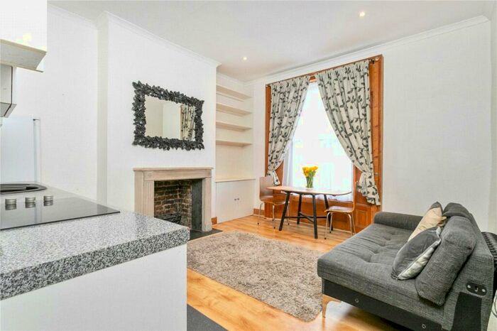 2 Bedroom Apartment To Rent In Mildmay Road, London, N1