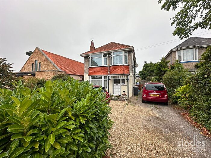 1 Bedroom Flat For Sale In Charminster Road, Charminster, Bournemouth, BH8