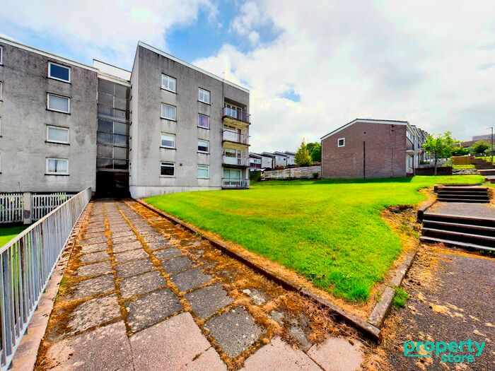 2 Bedroom Flat To Rent In Riccarton, East Kilbride, South Lanarkshire, G75