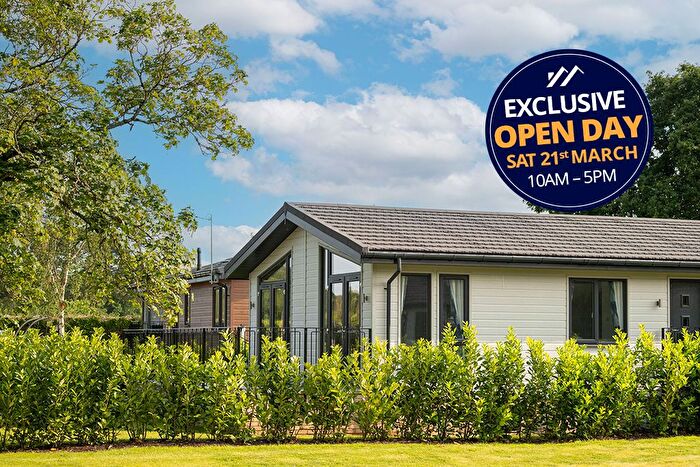 3 Bedroom Park Home For Sale In Merley House Lane, Ashington, Wimborne, BH21