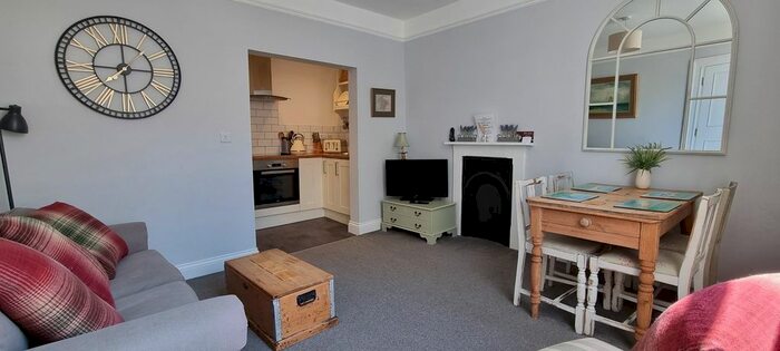 2 Bedroom Flat To Rent In Fore Street, Kingsbridge, Kingsbridge, TQ7