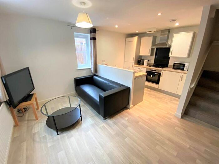 2 Bedroom End Of Terrace House To Rent In Azov Close, Bristol, BS7