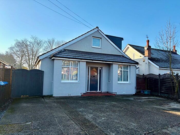 4 Bedroom Detached House For Sale In Pooley Green Road, Egham, Surrey, TW20