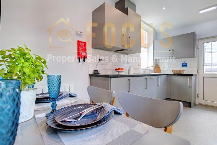 4 Bedroom End Of Terrace House To Rent In St. Leonards Road, Leicester, LE2