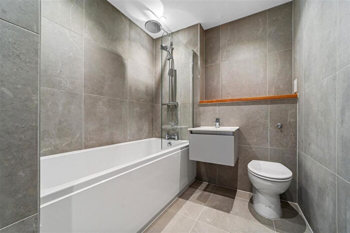 3 Bedroom Bungalow For Sale In Church Road, Brightlingsea, Colchester, CO7