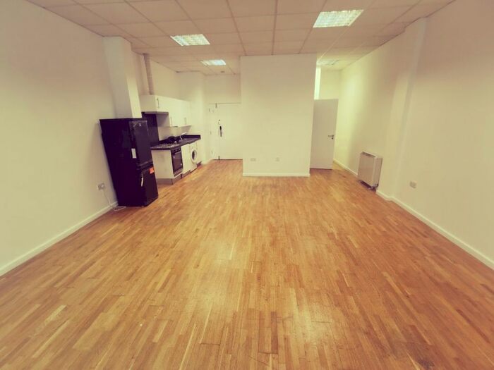 1 Bedroom Flat To Rent In Unit, Maun House, - Shacklewell Lane, London, E8