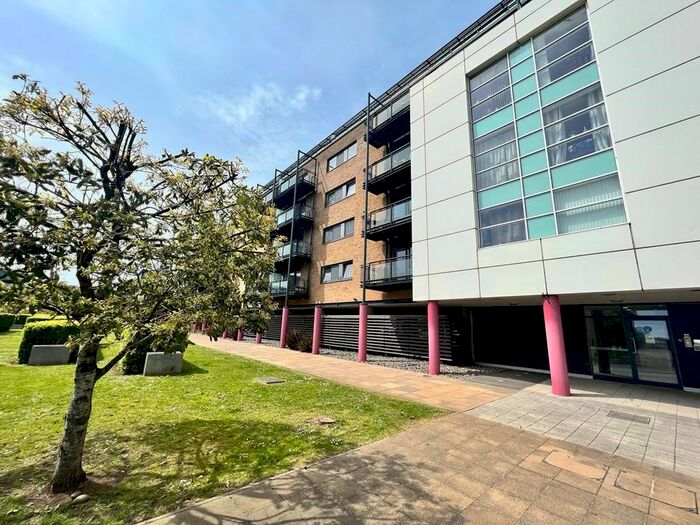 Studio To Rent In Ferry Court, Cardiff, CF11