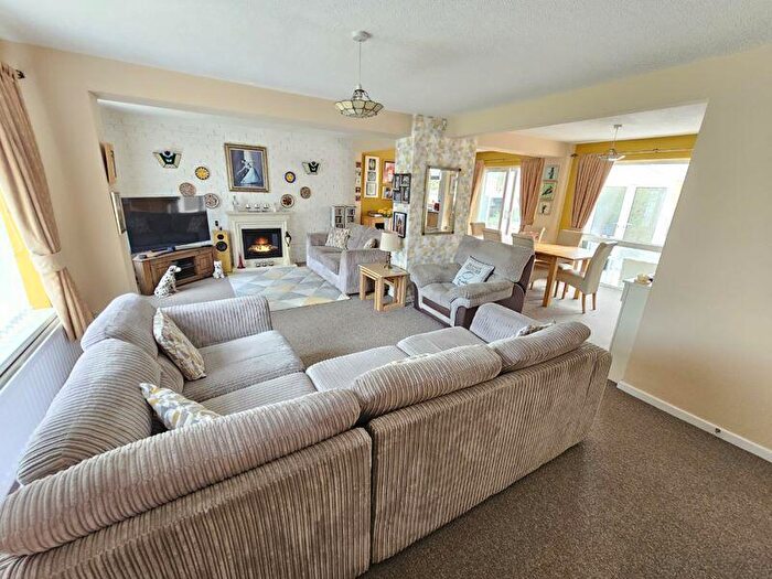 3 Bedroom Detached House For Sale In Kirkbride Place, Cramlington, NE23