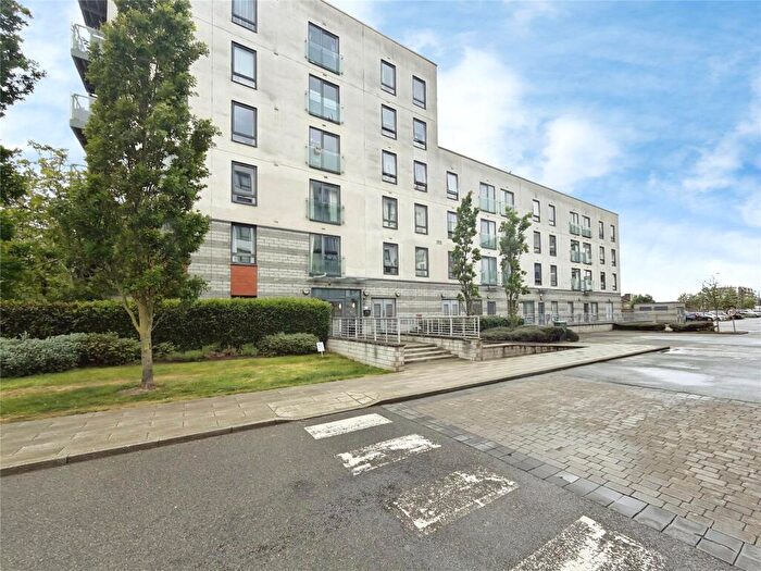 2 Bedroom Flat To Rent In Ocean Drive, Gillingham, Kent, ME7