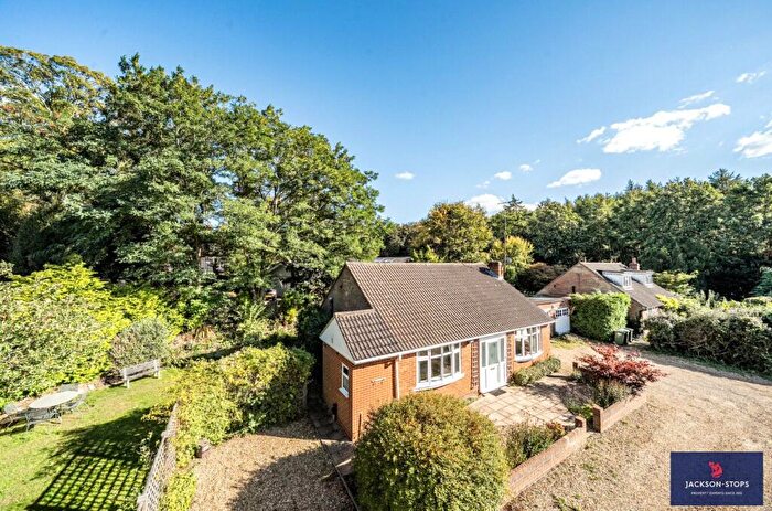 2 Bedroom Bungalow For Sale In Dene Close, Woburn Sands, Milton Keynes, Bedfordshire, MK17