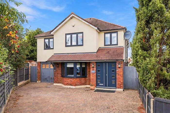 4 Bedroom Detached House For Sale In Wicklands Road - Hunsdon - Fabulous Family Home, SG12