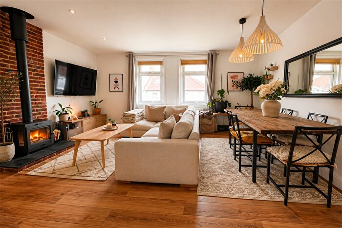 2 Bedroom Flat For Sale In Winton, BH9