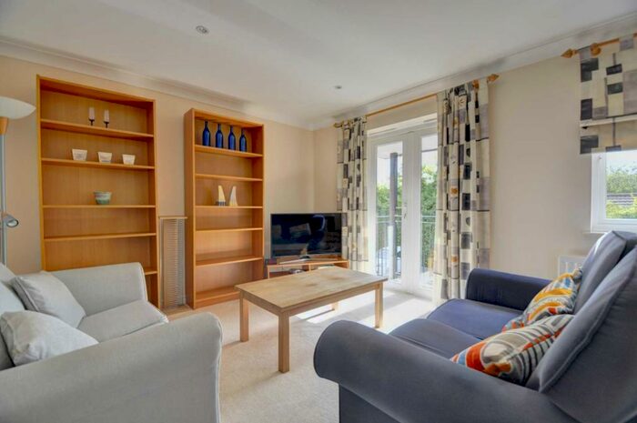 2 Bedroom Apartment To Rent In The Courtyard, Marlow, SL7