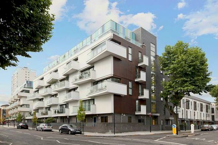 2 Bedroom Flat To Rent In Forest Road, London, E8