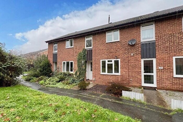 3 Bedroom Terraced House To Rent In Woking, Surrey, GU21