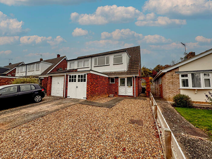 3 Bedroom Semi-Detached House For Sale In Leaders Way, Newmarket, Suffolk, CB8