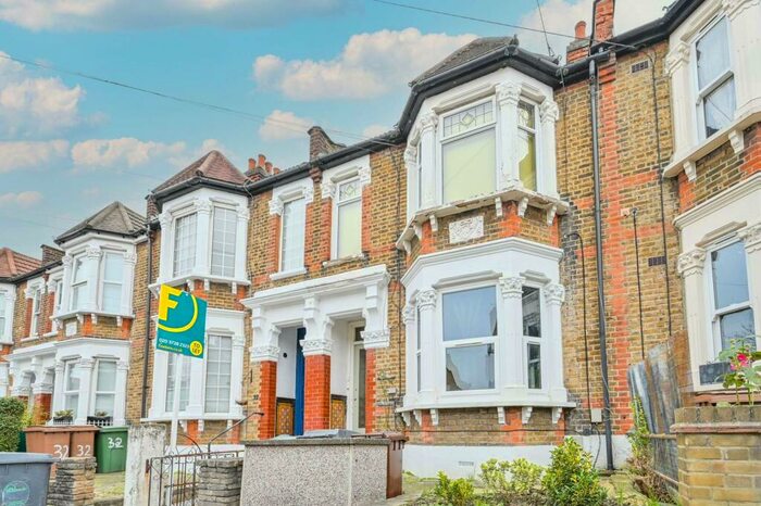 1 Bedroom Flat To Rent In Ulverston Road, Walthamstow, London, E17