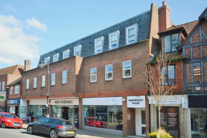 2 Bedroom Flat To Rent In Sycamore Road, Amersham, HP6