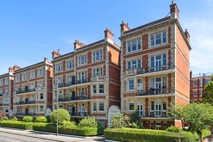 4 Bedroom Flat For Sale In Prince Of Wales Drive, Battersea, London, SW11