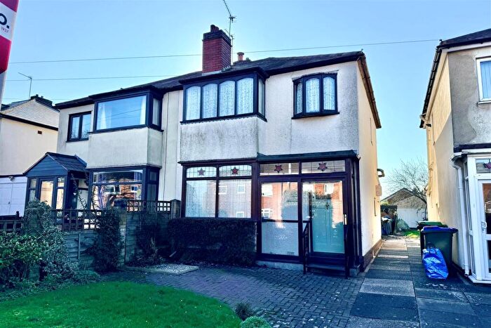 3 Bedroom Semi Detached House For Sale In Beeches Road, Rowley Regis, B65