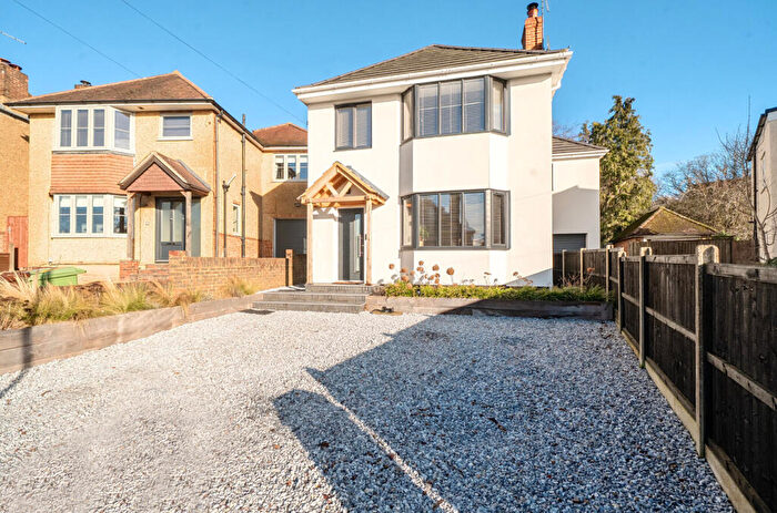 4 Bedroom Detached House For Sale In Highfield Gardens, Aldershot, Hampshire, GU11