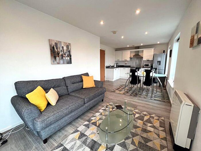 2 Bedroom Flat To Rent In Ludgate Hill, Manchester, M4