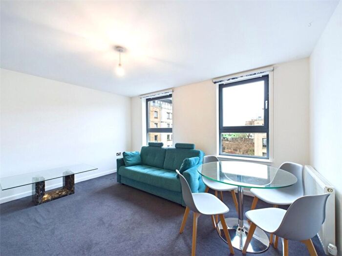 2 Bedroom Apartment To Rent In Handyside Place, Gorgie, Edinburgh, EH11