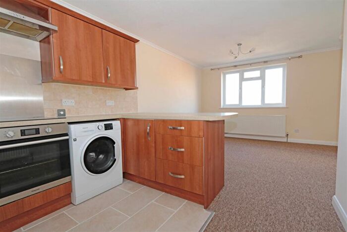 1 Bedroom Flat To Rent In Marston, Thame, OX9