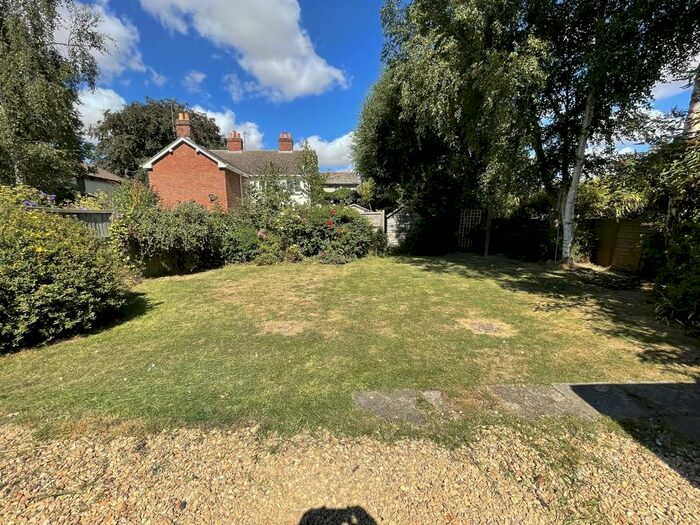 3 Bedroom Semi-Detached House For Sale In Watergate, Quadring, Spalding, Lincolnshire, PE11