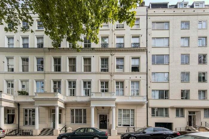 Studio To Rent In Leinster Garden, Bayswater, Queensway, W2