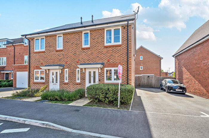 2 Bedroom Semi Detached House For Sale In Square Field Way, Ash, Surrey, GU12