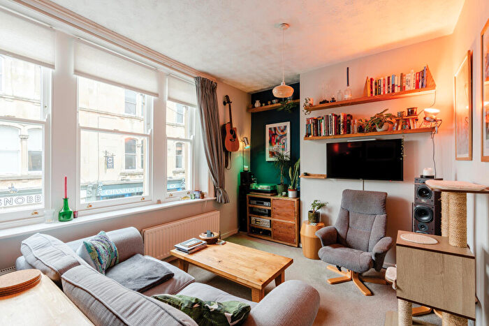 1 Bedroom Flat For Sale In Chandos Road, Redland, Bristol, BS6