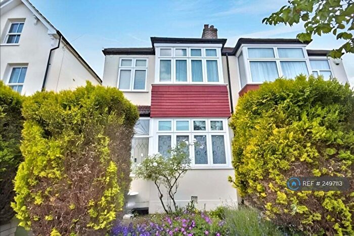 3 Bedroom Semi-Detached House To Rent In Merchland Road, London, SE9