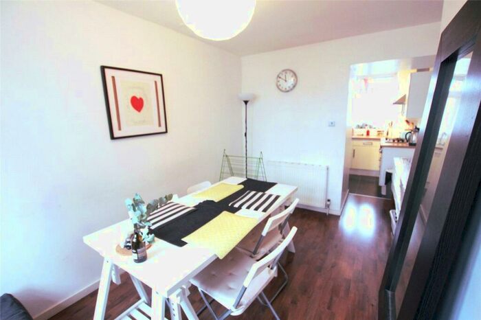 4 Bedroom Apartment To Rent In Rosefield Gardens, London, E14