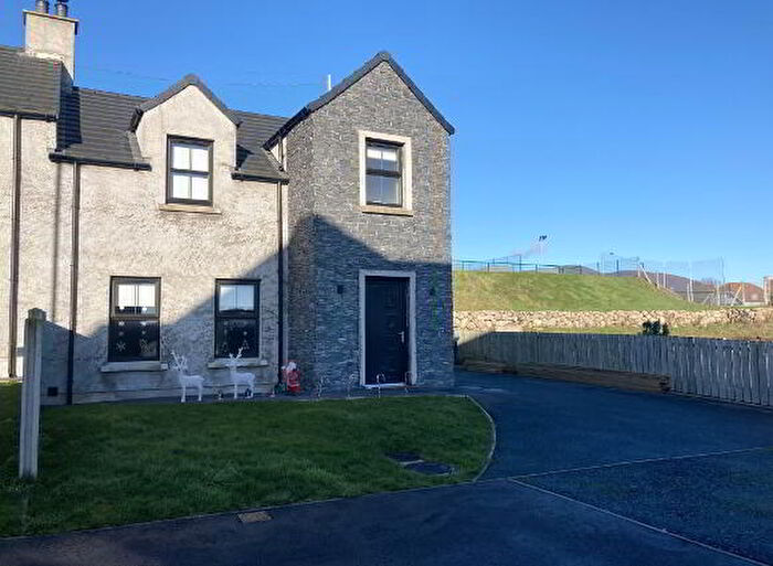 3 Bedroom Semi-Detached House For Sale In Darragh Court, Newry, BT34
