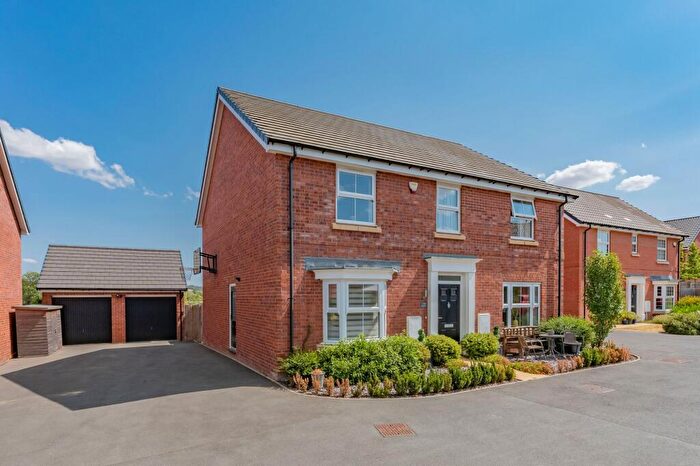 4 Bedroom Detached House For Sale In Dunmore Road, Market Harborough, LE16