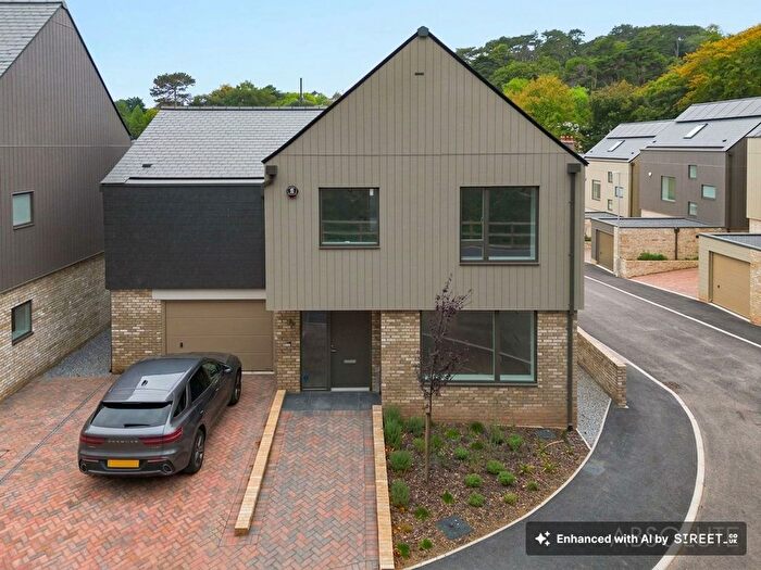 4 Bedroom Detached House For Sale In Ansteys Cove Road, Torquay, TQ1