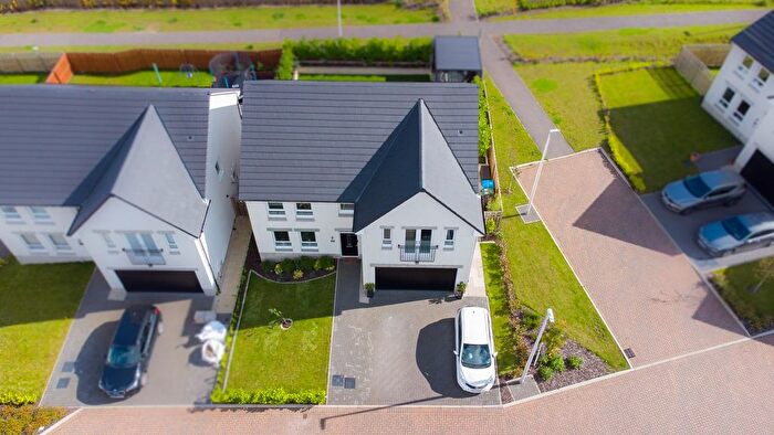 4 Bedroom Detached House For Sale In Adam Drive, East Calder, Livingston, EH53