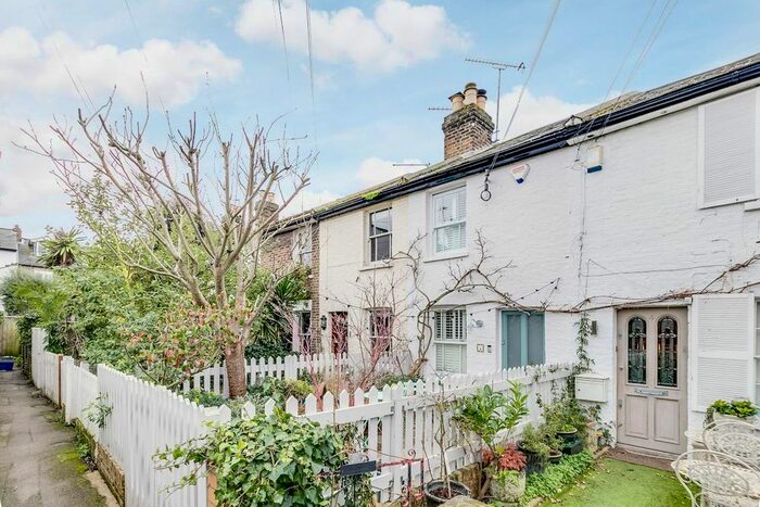 2 Bedroom Terraced House To Rent In Thorne Passage, London, SW13