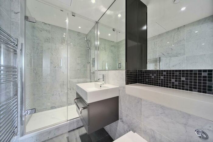 2 Bedroom Apartment To Rent In Mawes House, SE17